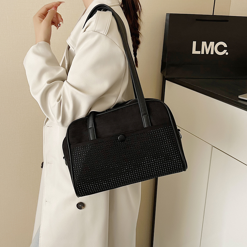 Sac à bandoulière en strass po - Interior Design News avis et prix