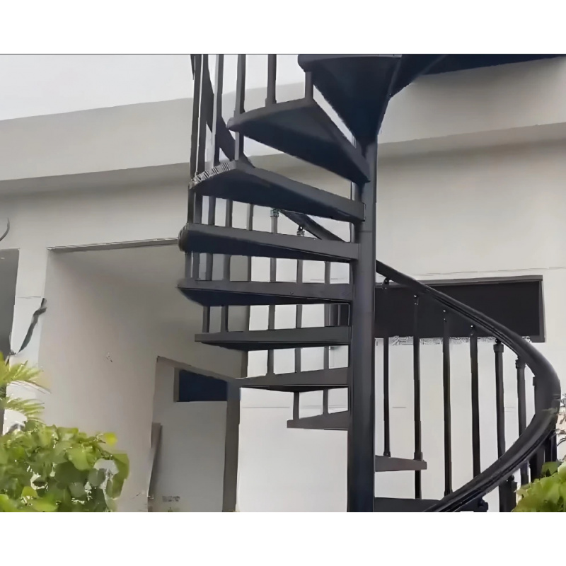Escalier en métal au design mo - Interior Design Apartment avis et prix